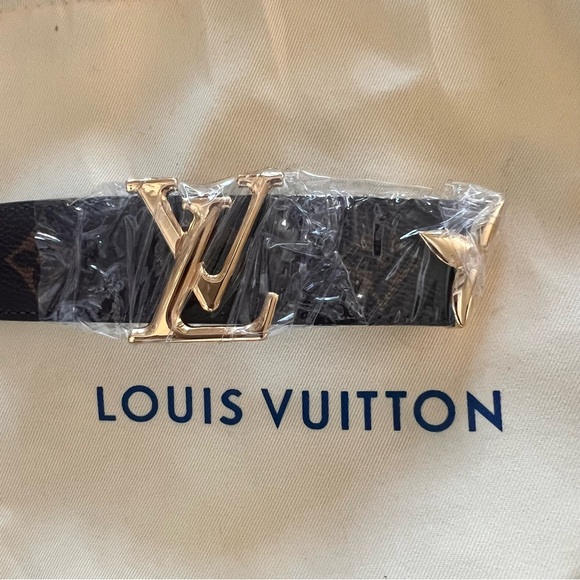2024 Louis Vuitton Pretty LV 90CM Reversible Belt - Picture 5 of 16
